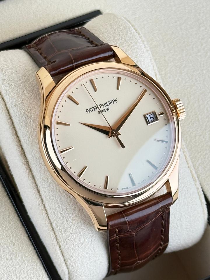 Patek Philippe Calatrava 5227R-001 Full Set (2017) - product image 1