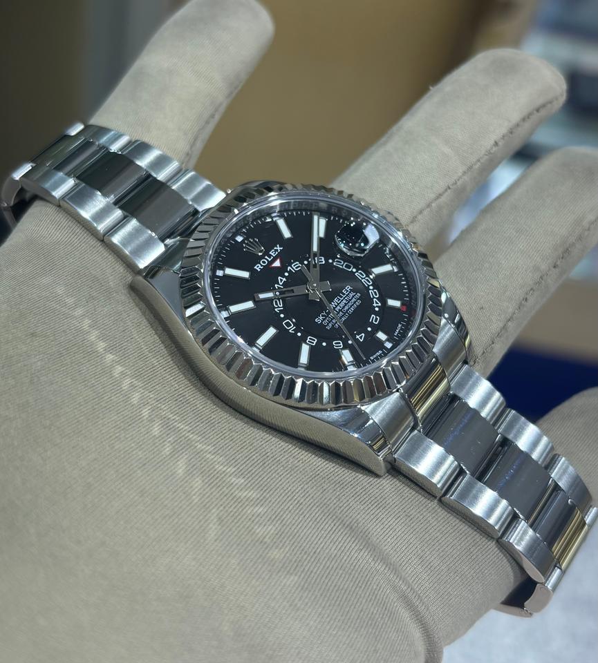 Rolex Sky-Dweller Ref. 326934 Black Dial 42mm Full Set (2021) - product image 4