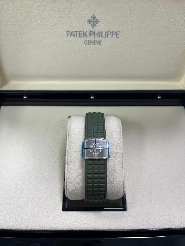 Patek Philippe Aquanaut Luce 5267/200A-011 Women's Full Set (2023) - product image 5