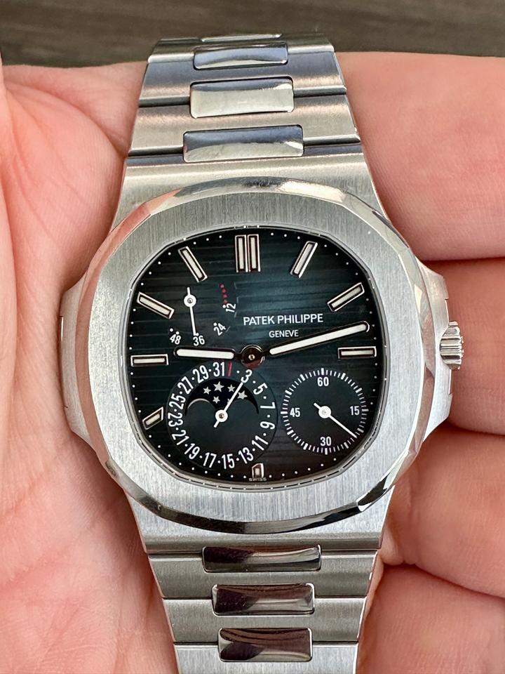 Patek Philippe Nautilus 5712/1A-001 Full Set (2013) - product image 3
