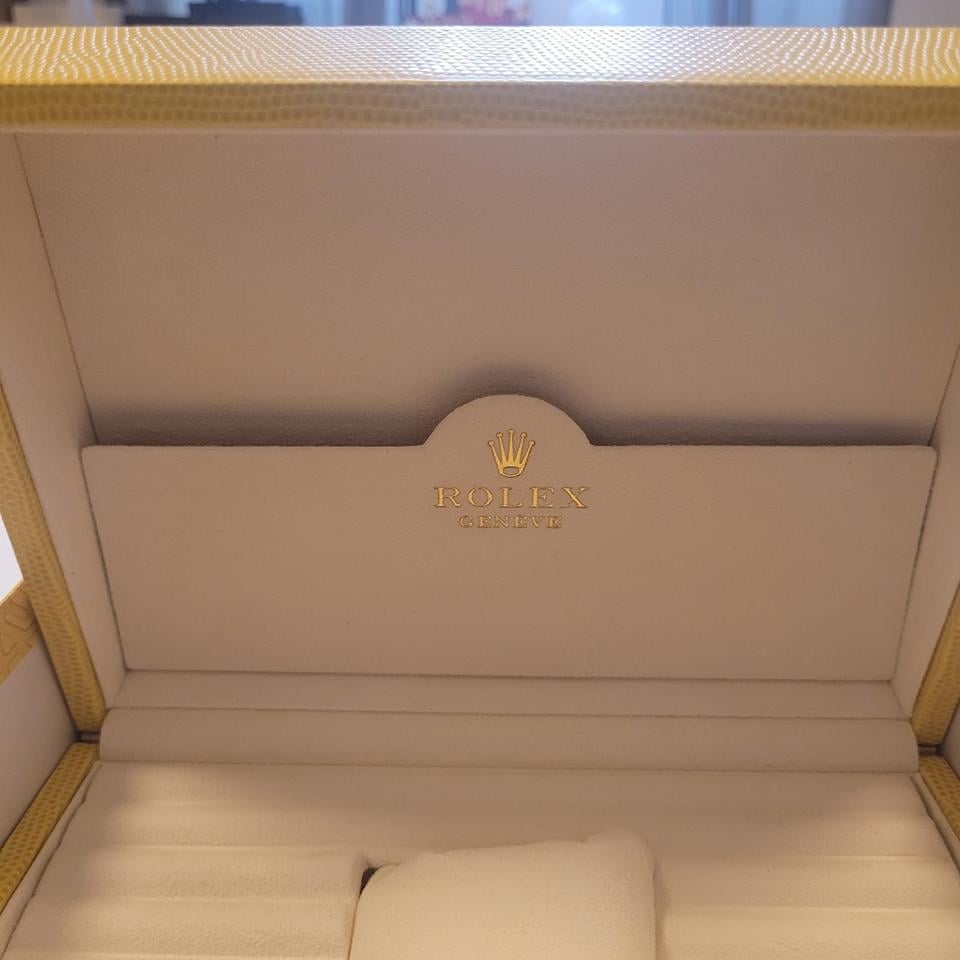 Rolex Daytona Beach Yellow Box with Accessories - product image 3