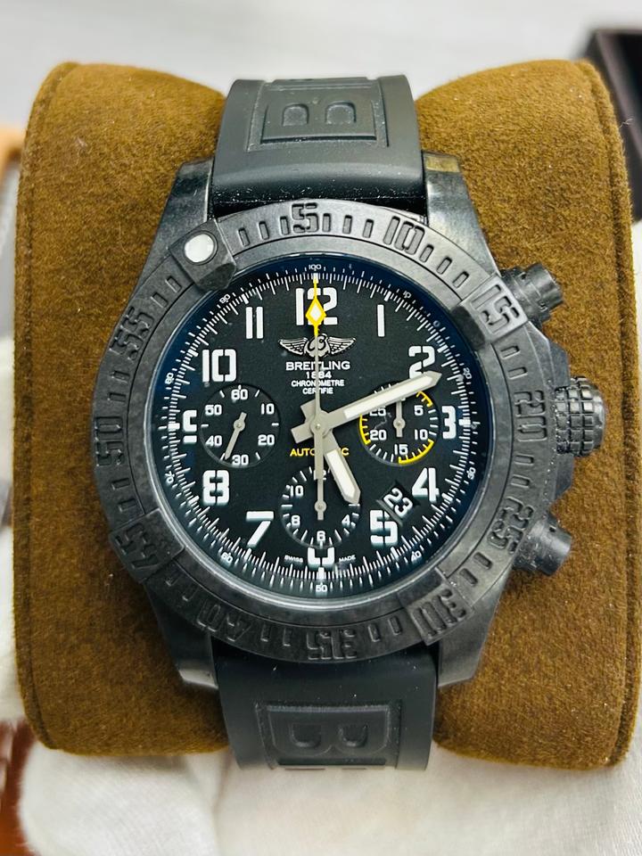 Breitling Avenger Hurricane Ref. XB0180E4/BF31/284S Full Set (2018) - product image 2