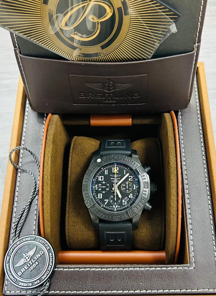 Breitling Avenger Hurricane Ref. XB0180E4/BF31/284S Full Set (2018) - product image 1