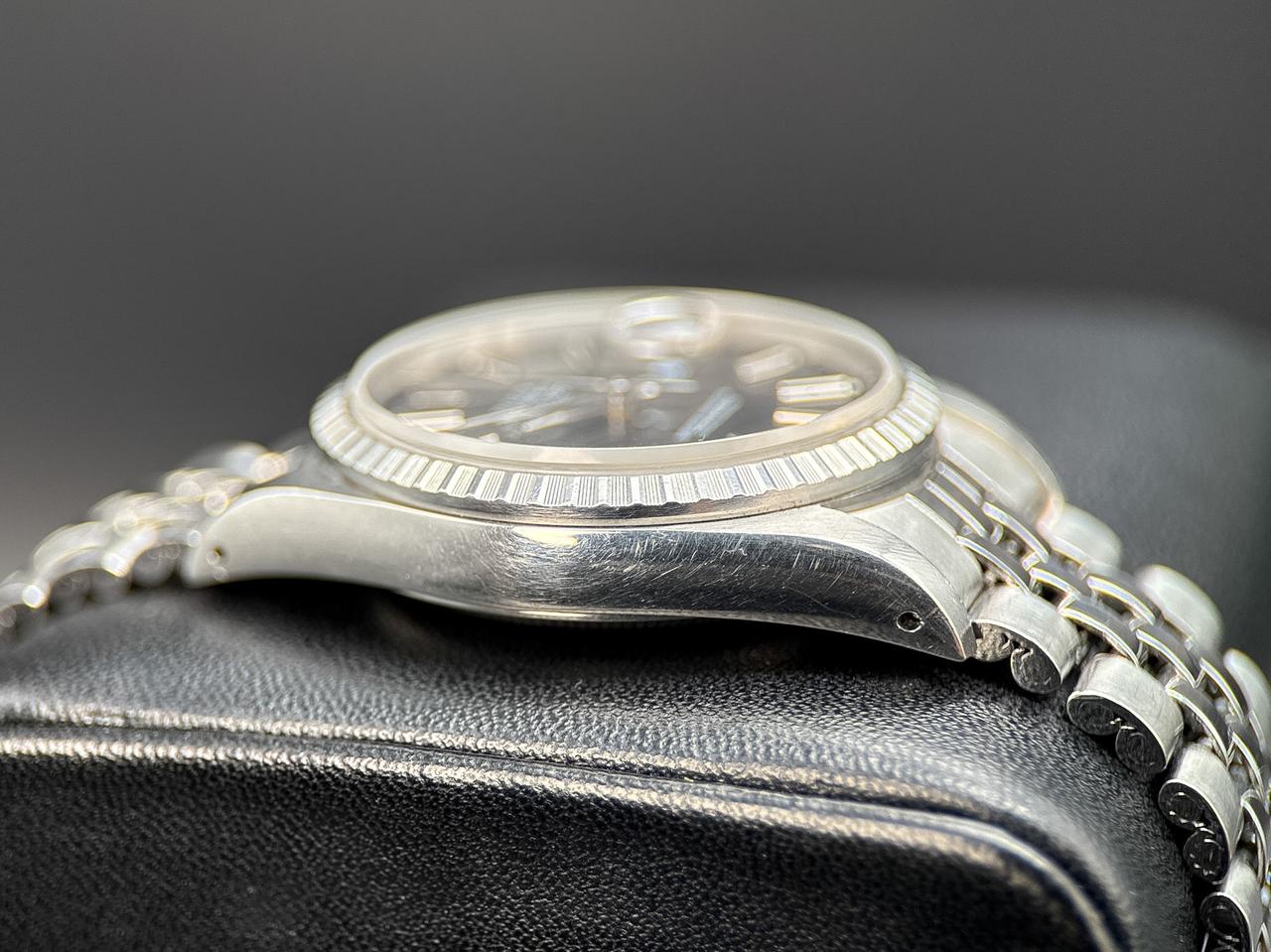 Rolex Datejust 36 Ref. 16220 Black Dial (Circa 1989) - product image 5