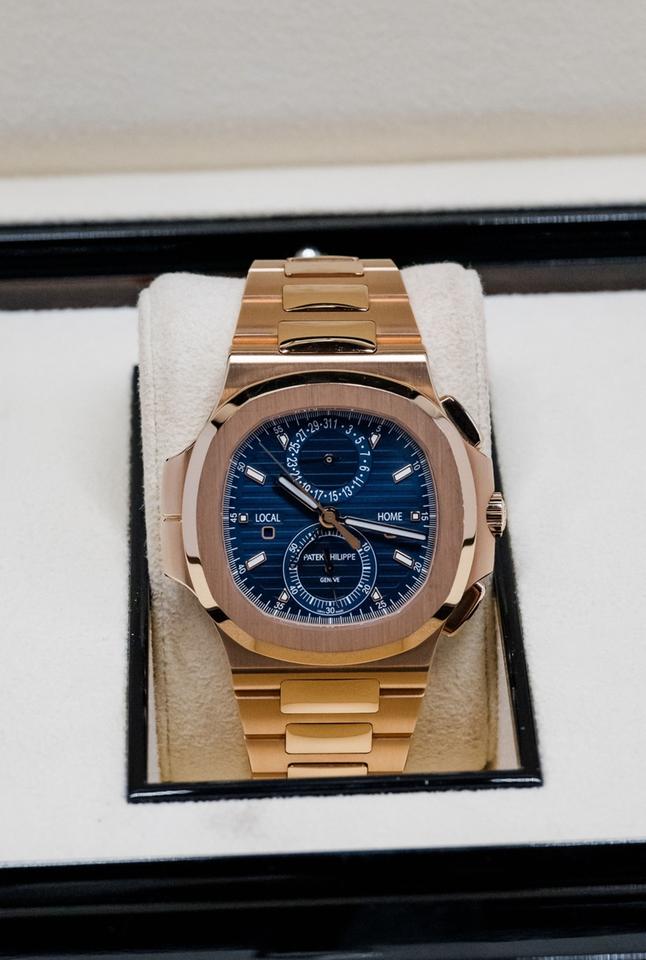 Patek Philippe Nautilus Travel Time 5990/1R-001 Full Set (2021) - product image 1