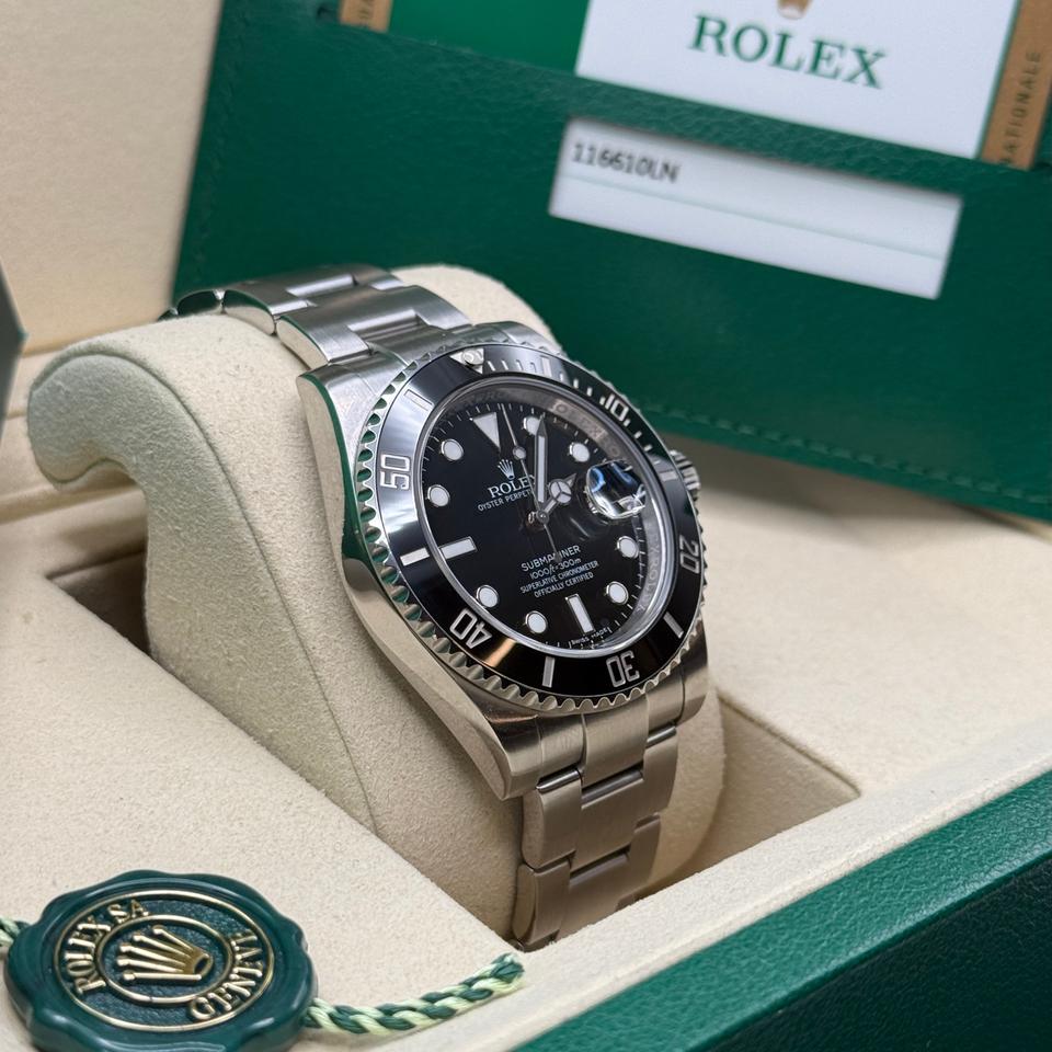 Rolex Submariner Date Ref. 116610LN Black Dial Full Set (2018) - product image 2