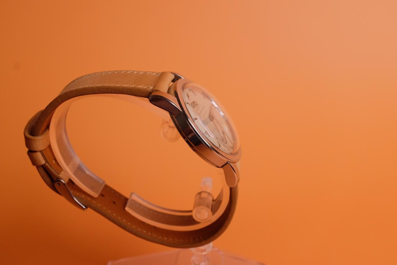 Omega Seamaster Bumper Ref. 2576 Champagne Breguet Dial (Circa 1954) - product image 4