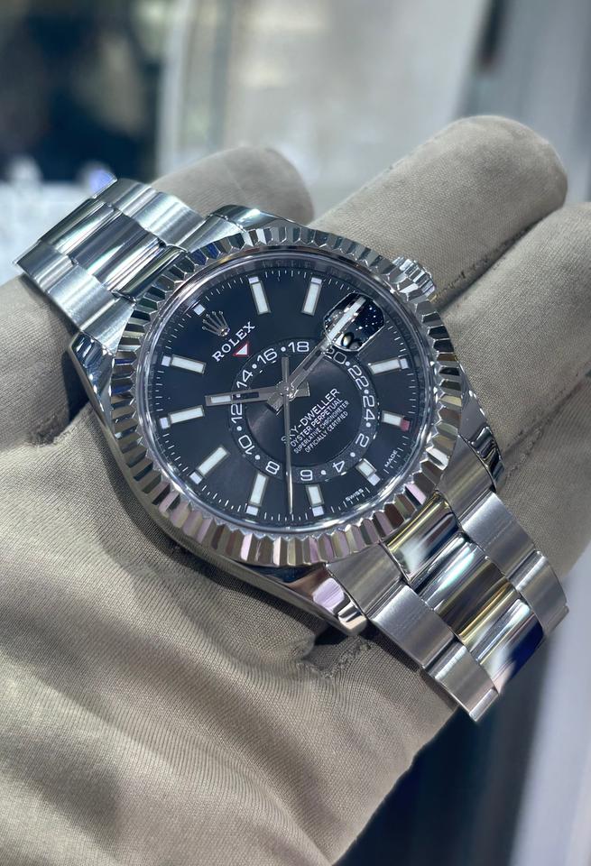 Rolex Sky-Dweller Ref. 326934 Black Dial 42mm Full Set (2021) - product image 3