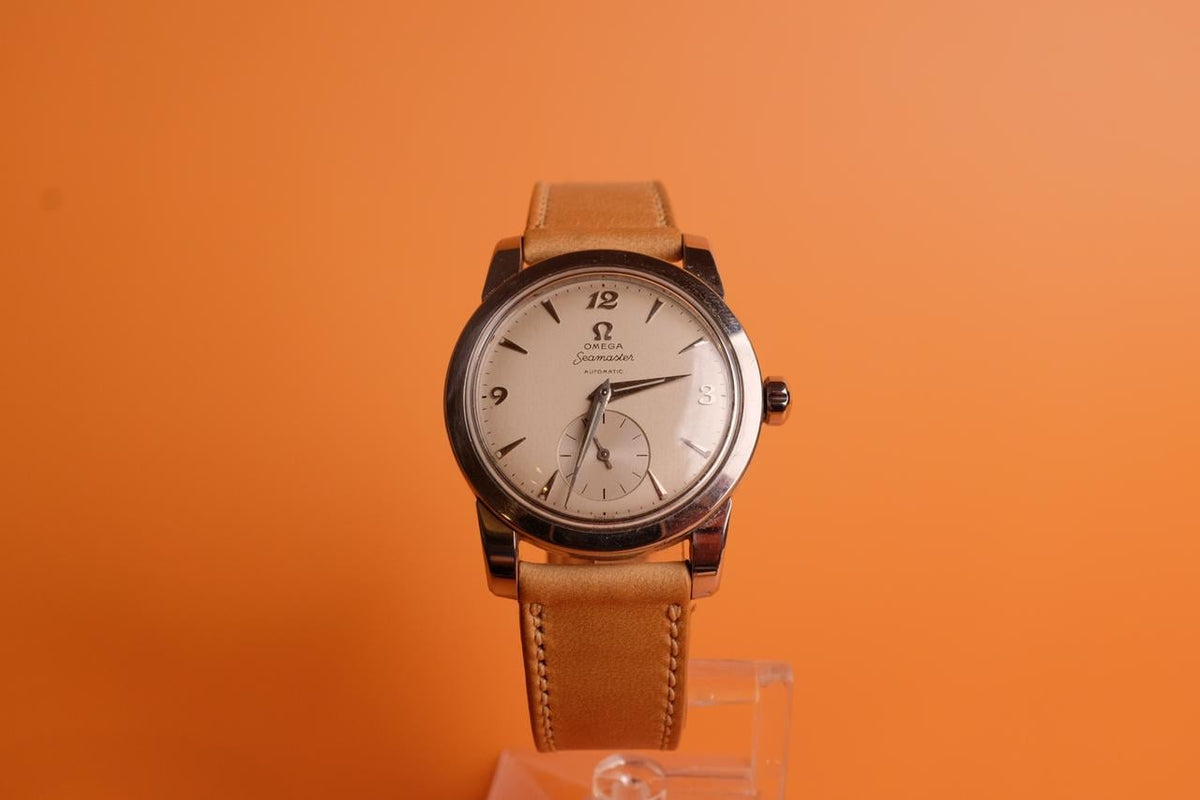 Omega Seamaster Bumper Ref. 2576 Champagne Breguet Dial (Circa 1954) - product image 1
