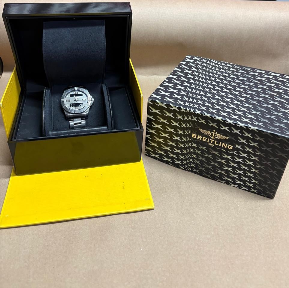 Breitling Aerospace EVO Ref. E79363 Titanium (Circa 2017) - product image 3
