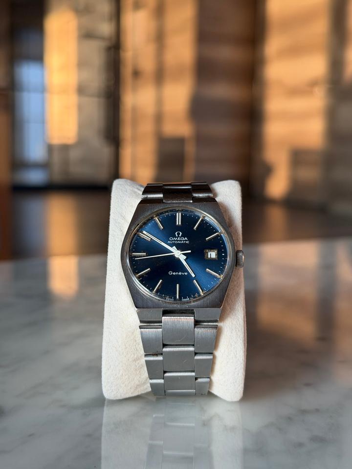 Omega Genève Ref. 166099 Blue Sunburst Integrated Bracelet (1969) - product image 1