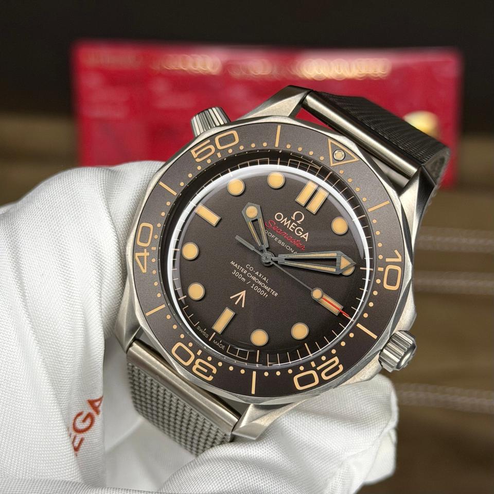 Omega Seamaster Diver 300M 007 No Time To Die Ref. 210.90.42.20.01.001 - product image 2