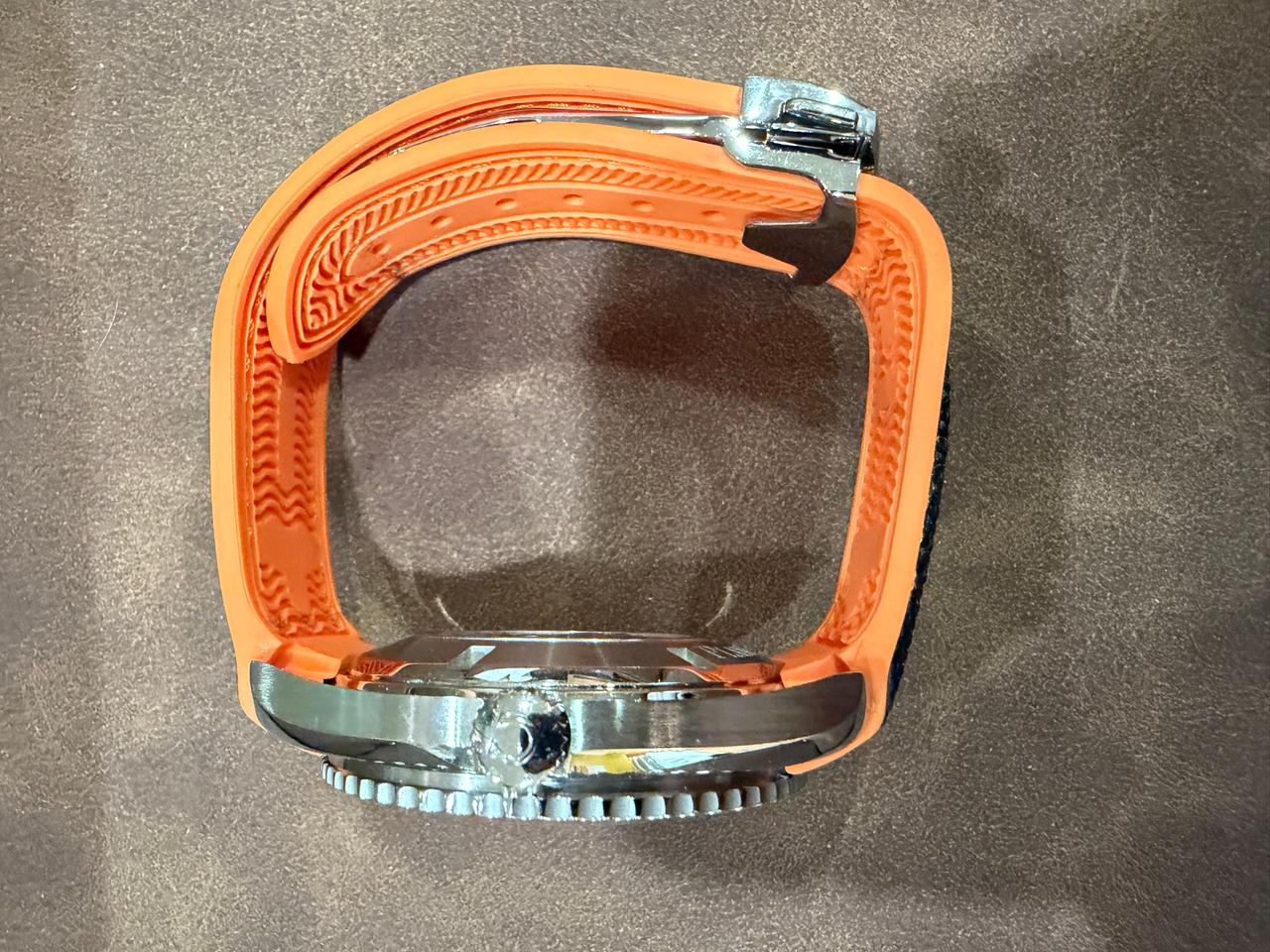 Omega Seamaster Planet Ocean Ref. 2908.50.83 Orange Rubber Strap - product image 2
