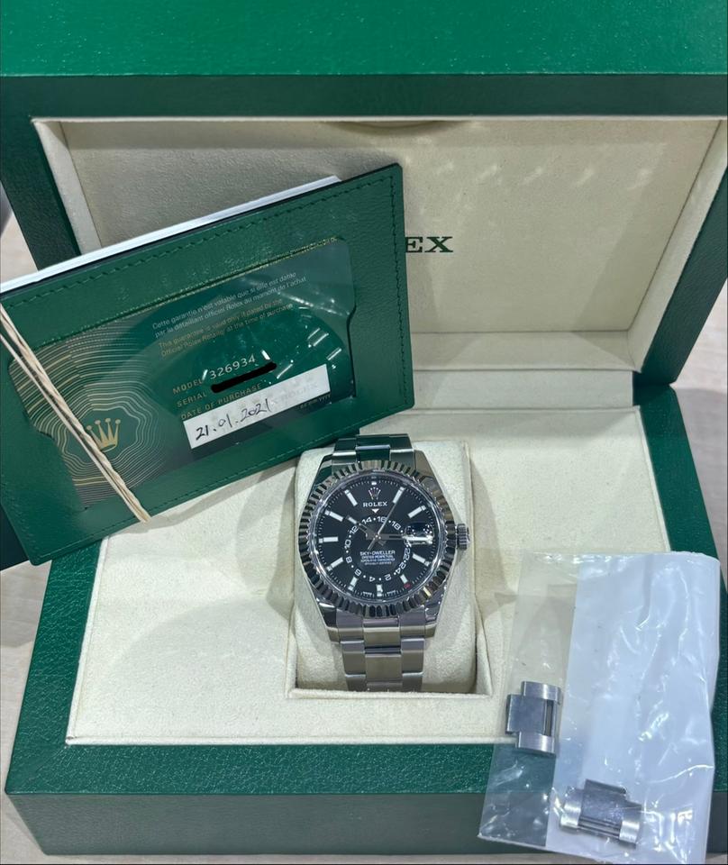 Rolex Sky-Dweller Ref. 326934 Black Dial 42mm Full Set (2021) - product image 2