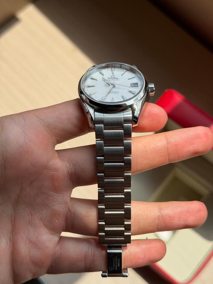 Omega Seamaster Aqua Terra Ref. 231.10.39.21.02.002 White Dial 38.5mm - product image 2